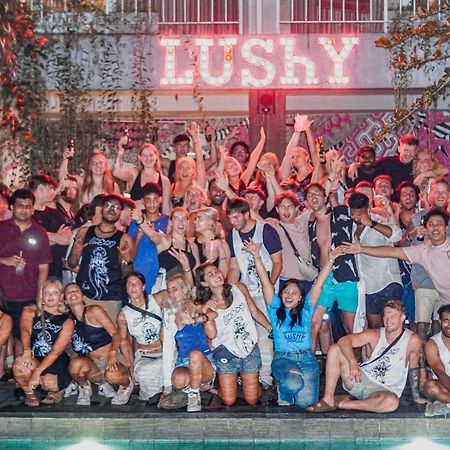 Lushy Hostel Canggu المظهر الخارجي الصورة